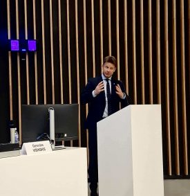 2da549c04ea734359a6746096b20d27c